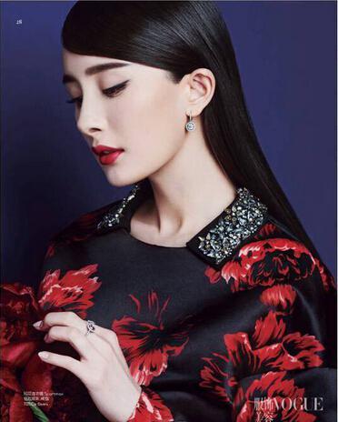 唐嫣杨幂最新爆料图片,时尚大片曝光，美艳动人引热议